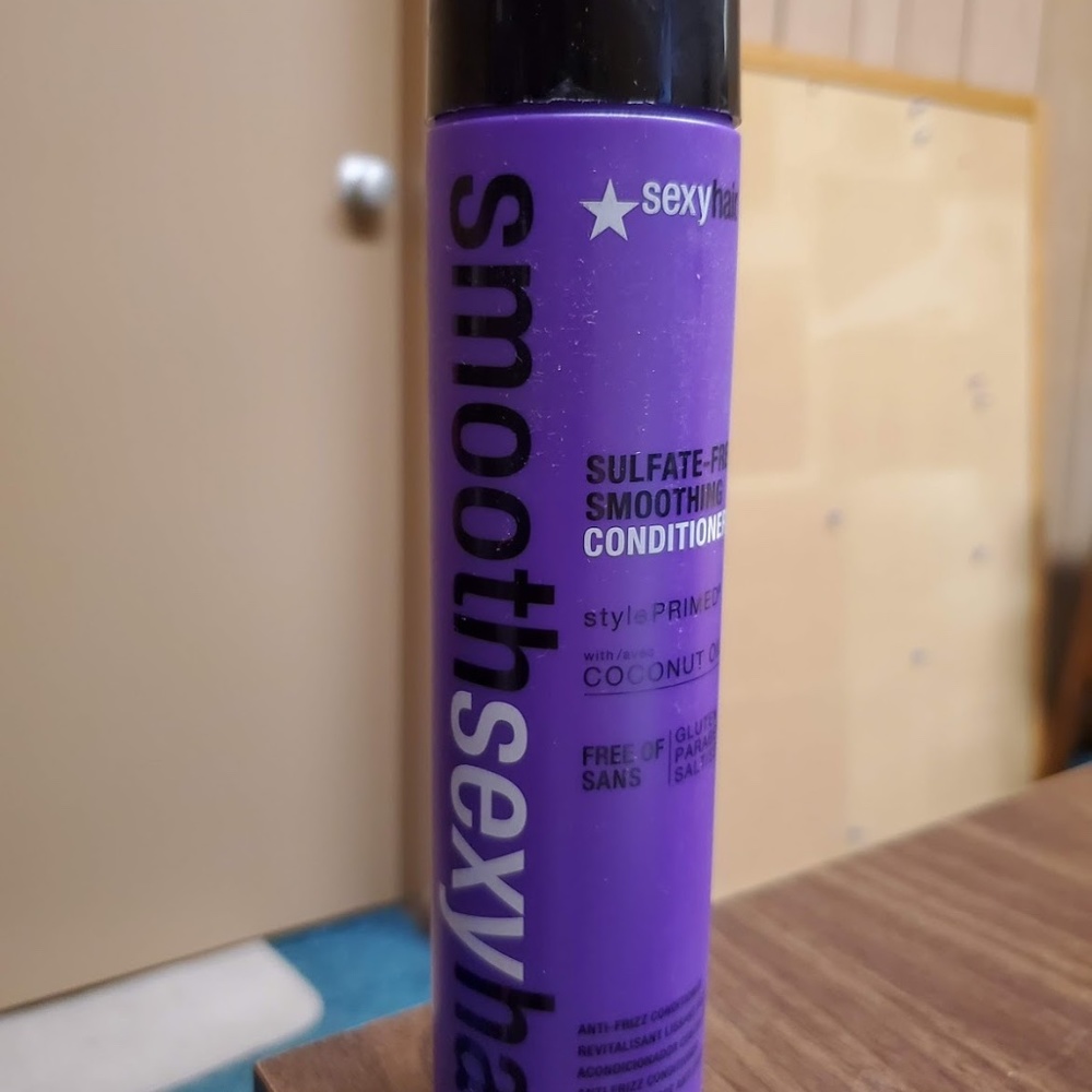 Smooth SEXY HAIR Conditioner, 10.1 fl. oz.